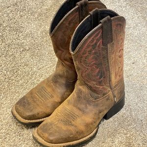 Ariat Square Toe Cowboy boots